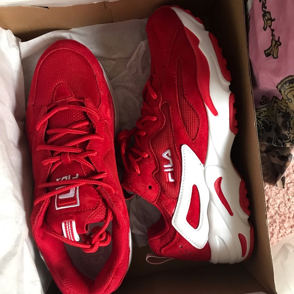 Red Fila Way Tracers